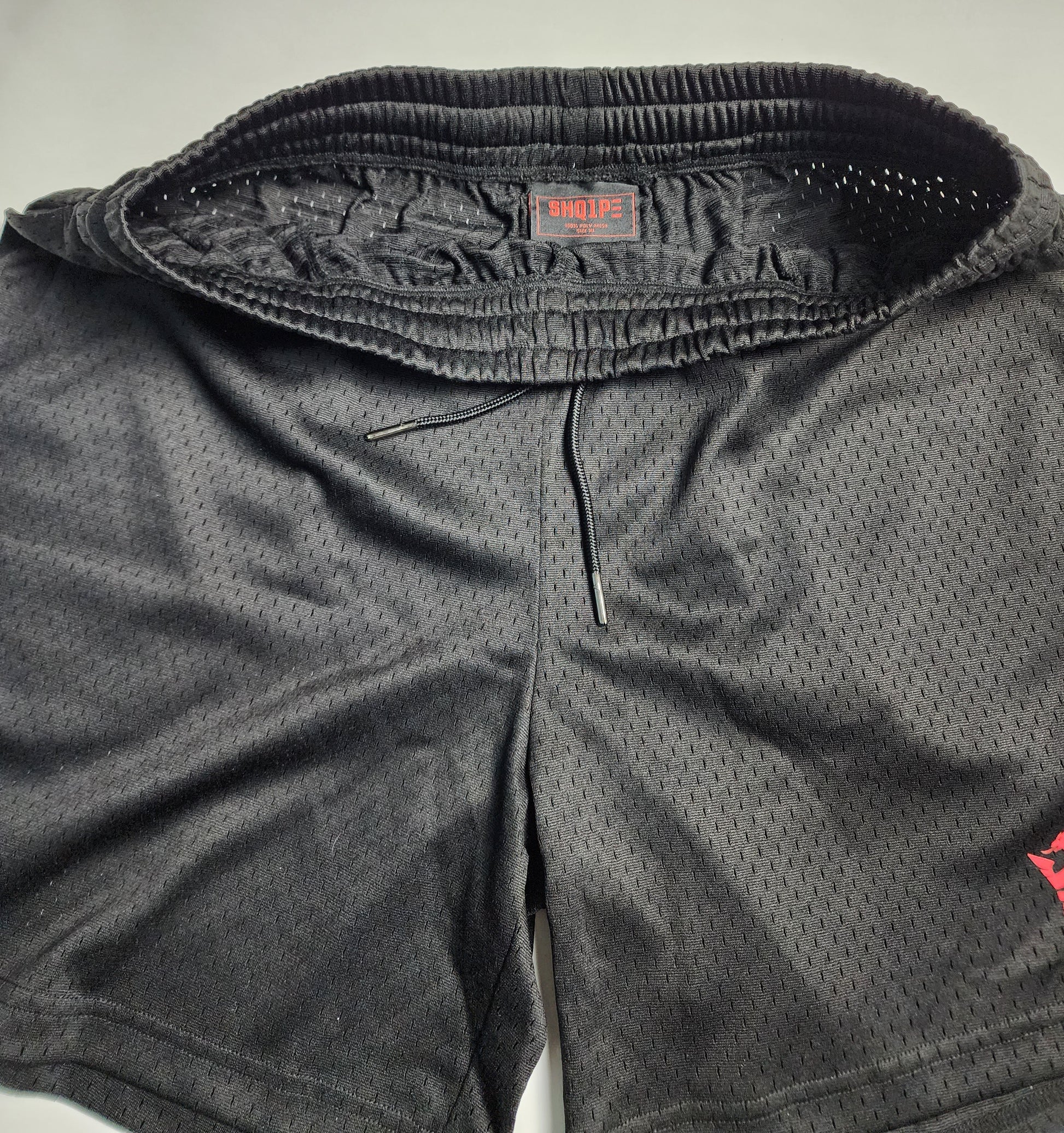 Mesh-Shorts / Rotes Logo