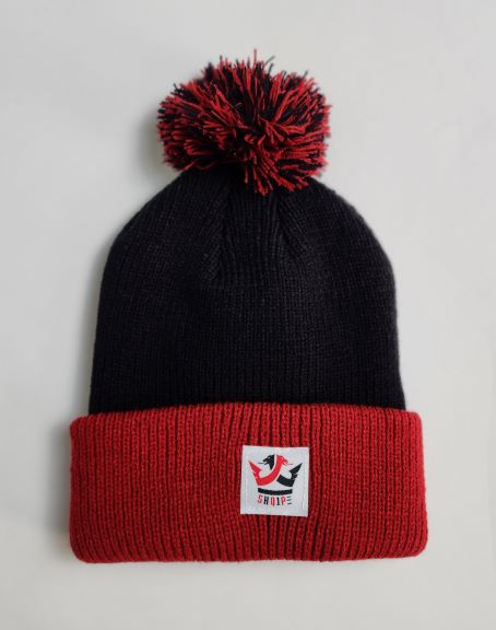 Pom Pom Beanie Black/Red